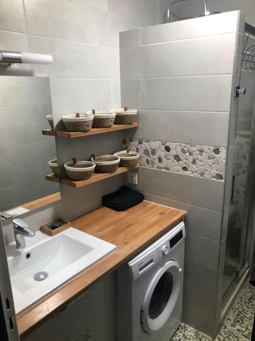 Appartement Vue Mer Au Lavandou Le Lavandou Dış mekan fotoğraf